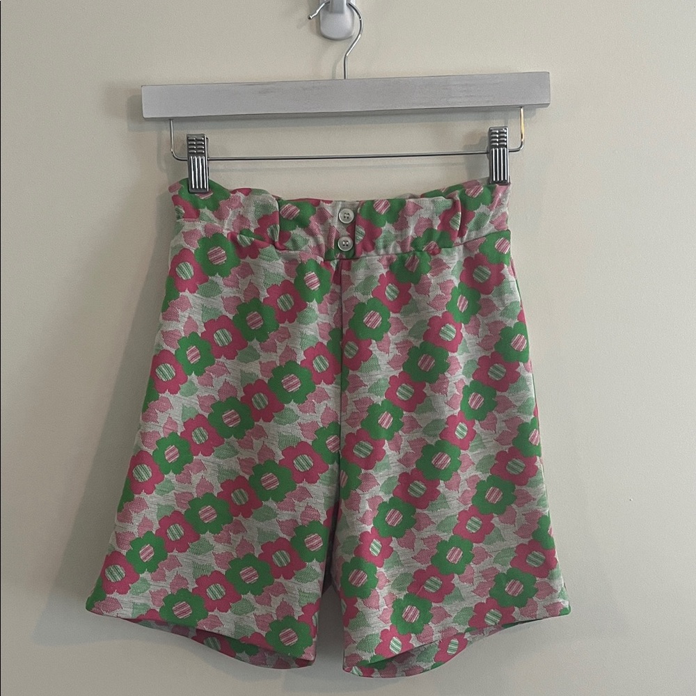 Vintage Montgomery‎ Ward Floral Shorts 1960s Pink Green Mod Neon Babydoll Funky